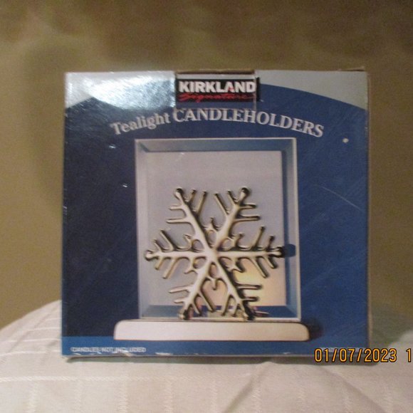 KIRKLAND TEALIGHT CANDLE HOLDER VERY PRETTY METALLIC SNOWFLAKE NEW - Picture 3 of 6